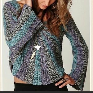 EUC Free People crop pinwheel bell sleeve sweater
